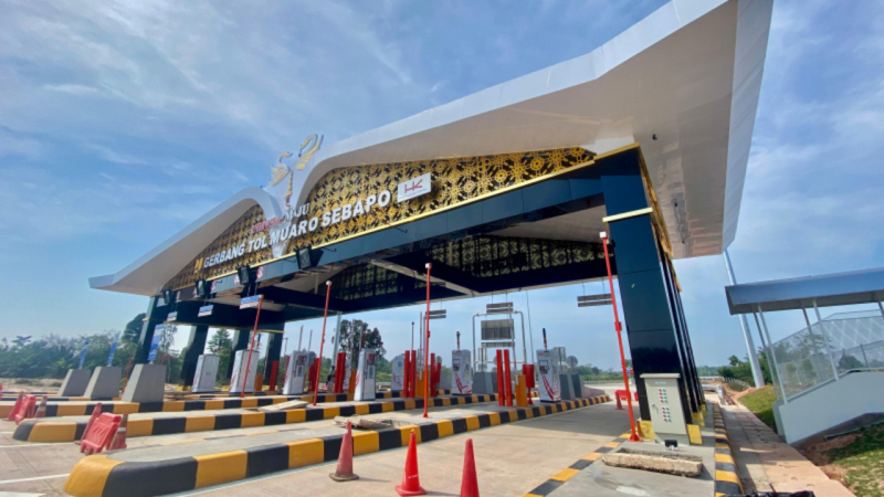 Penampakan gerbang Tol Muaro Sebapo yang menjadi salah satu pintu gerbang Tol di Jambi