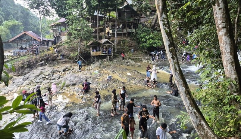Kawasan Geopark Merangin di Desa Air Batu, Kecamatan Renah Pembarap, Kabupaten Merangin, Jambi.