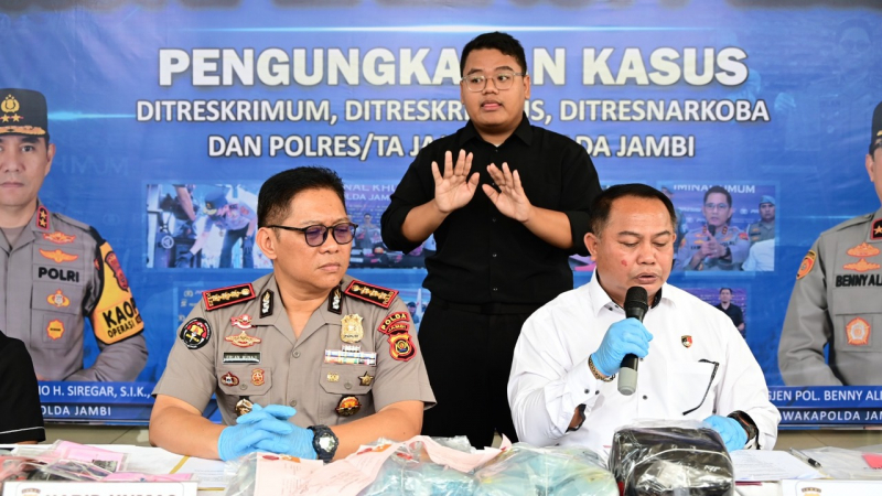 Kabid Humas Polda Jambi, Kombes Pol. Erlan Munaji, menyampaikan capaian ini dalam konferensi pers di Mapolda Jambi, Senin (30/6/2026).