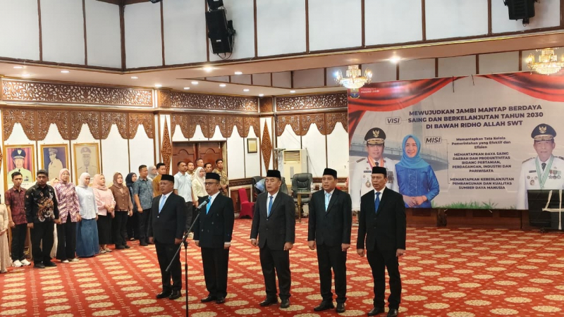 Gubernur Jambi Al Haris kembali melakukan penyegaran birokrasi dengan melantik lima pejabat pimpinan tinggi pratama (eselon II) di lingkungan Pemerintah Provinsi Jambi.