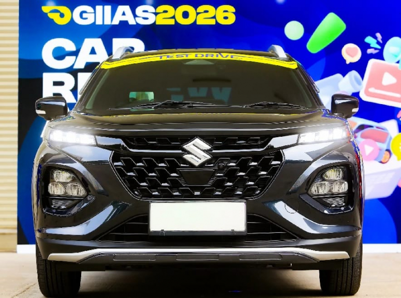 Suzuki Fronx SGX Hybrid Kuro sukses menarik perhatian pengunjung pameran GIIAS